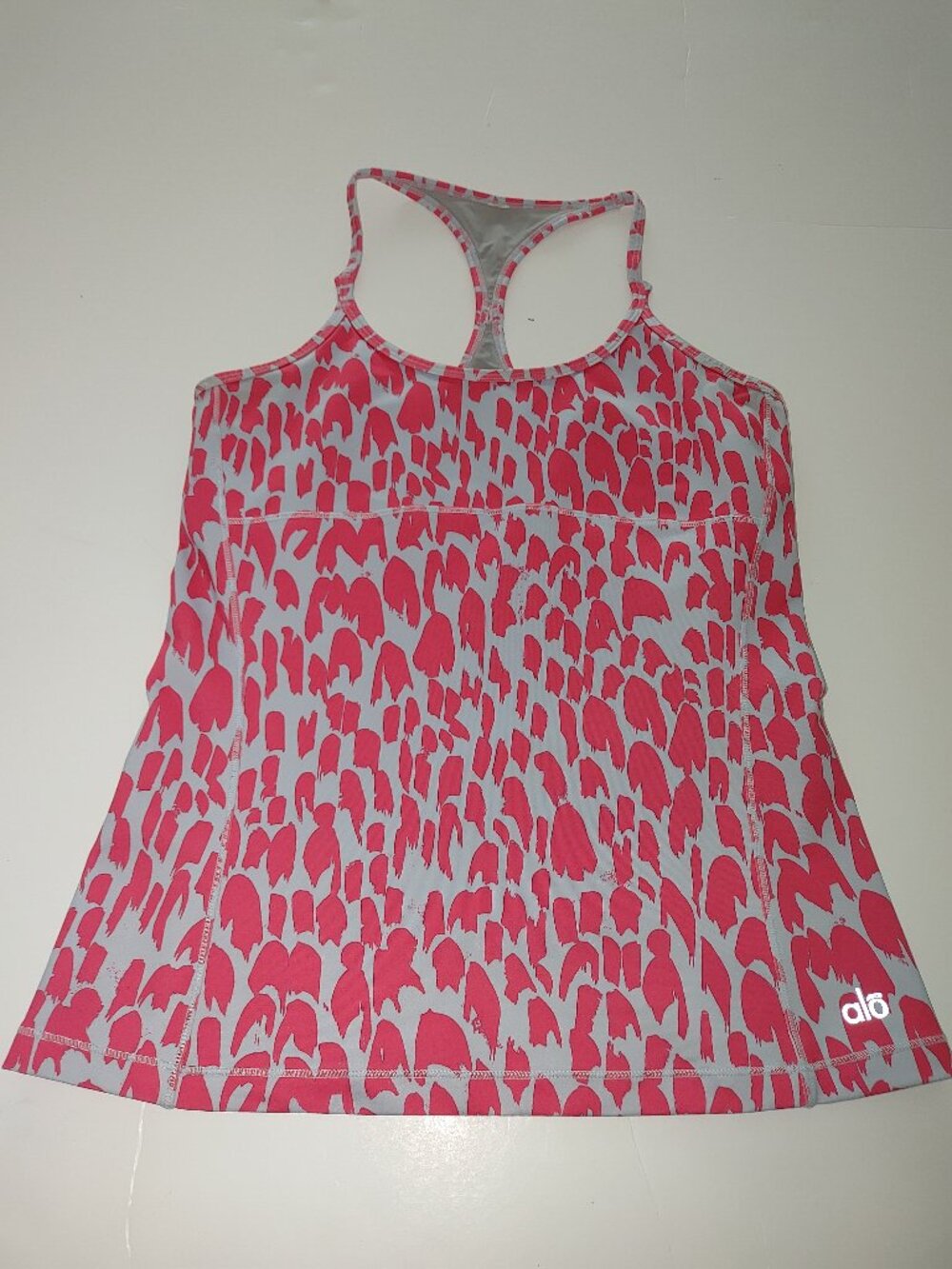 ALO YOGA Woman's Sleeveless Build-in Bra Tank Top Size M NWOT